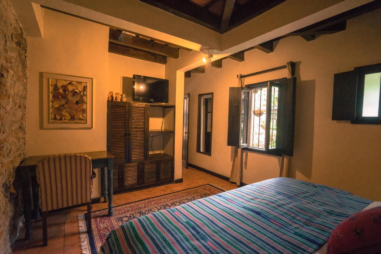 Hotel Sor Juana Antigua Екстер'єр фото